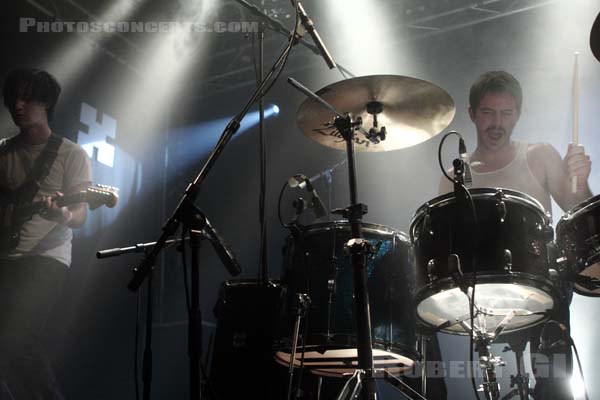THE DODOS - 2011-05-18 - PARIS - Point Ephemere - 